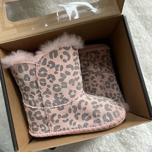 Ugg Cassie Infant boot pink/grey cheetah print size 2/3 infant